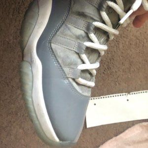 Jordan 11 Low Grey